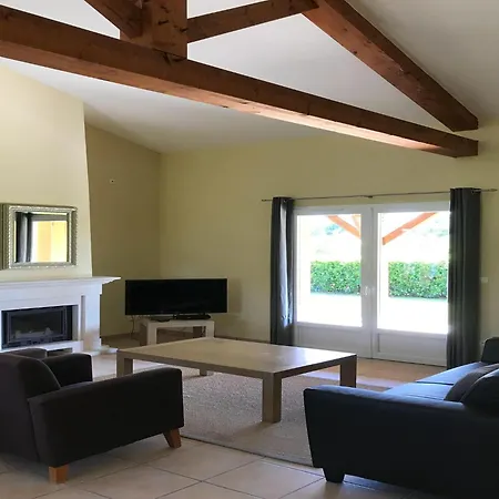 Spacious With Garden And Pool Holiday home