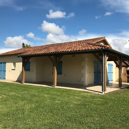 Spacious With Garden And Pool Les Forges (Deux-Sevres)