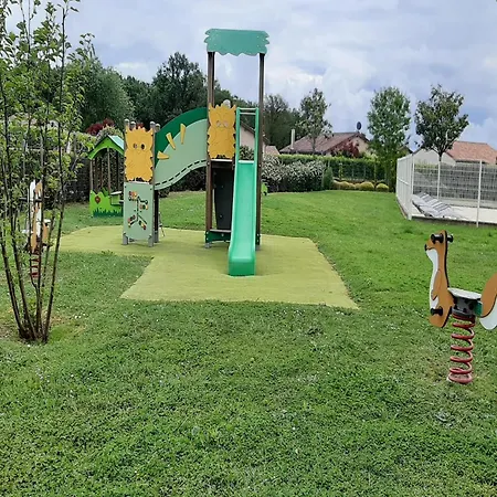 Spacious With Garden And Pool Les Forges (Deux-Sevres)