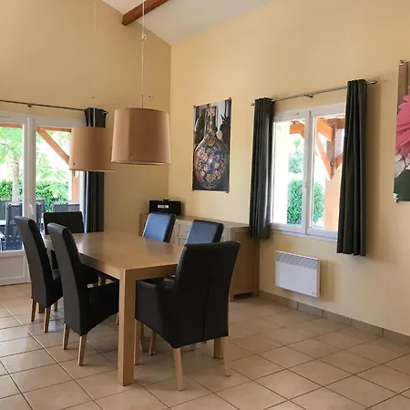 Spacious With Garden And Pool * Les Forges (Deux-Sevres)