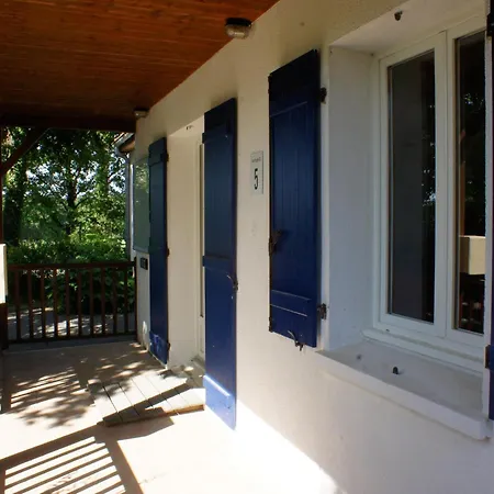 Spacious With Garden And Pool *