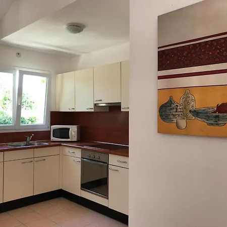 Spacious With Garden And Pool Holiday home