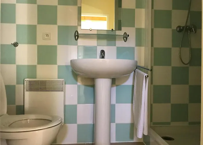 Spacious With Garden And Pool Сasa de vacaciones Les Forges (Deux-Sevres)