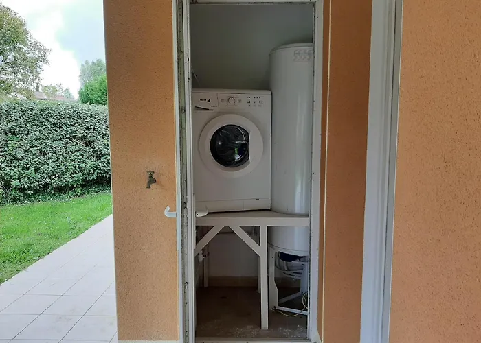 Сasa de vacaciones Spacious With Garden And Pool Les Forges (Deux-Sevres)