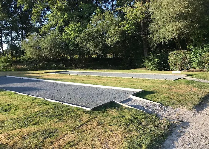 Сasa de vacaciones Spacious With Garden And Pool